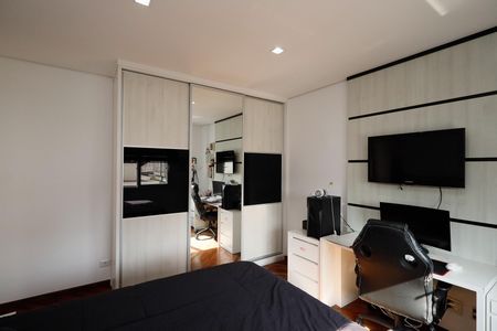 Casa de condomínio à venda com 450m², 4 quartos e 6 vagas Casa de condomínio à venda com 450m², 4 quartos e 6 vagasSuíte 2