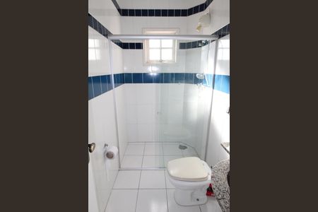 Casa para alugar com 427m², 5 quartos e 2 vagasBanheiro social 2