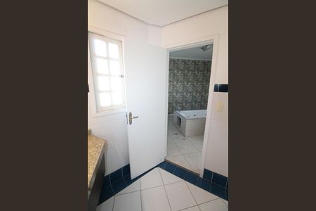 Casa para alugar com 427m², 5 quartos e 2 vagasBanheiro da Suíte 1