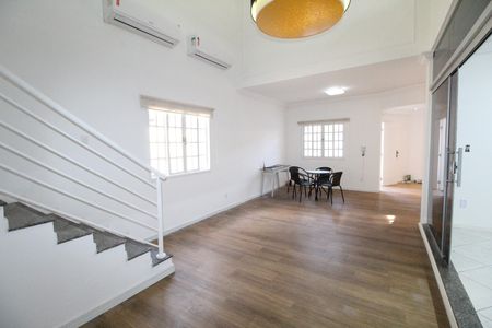Casa para alugar com 427m², 5 quartos e 2 vagasSala 1