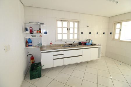 Cozinha de casa para alugar com 5 quartos, 427m² em Jardim das Colinas, São José dos Campos
