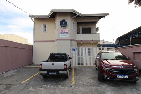 Casa para alugar com 5 quartos, 427m² em Jardim das Colinas, São José dos Campos