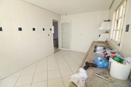 Casa para alugar com 427m², 5 quartos e 2 vagasCozinha