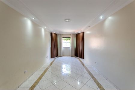 Sala de casa para alugar com 4 quartos, 220m² em Chácara Inglesa, São Paulo