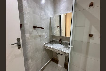 Apartamento para alugar com 107m², 2 quartos e 2 vagas Apartamento para alugar com 107m², 2 quartos e 2 vagasBanheiro da Suíte 1
