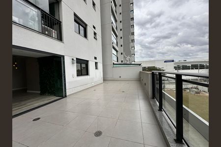 Apartamento para alugar com 107m², 2 quartos e 2 vagas Apartamento para alugar com 107m², 2 quartos e 2 vagasVaranda