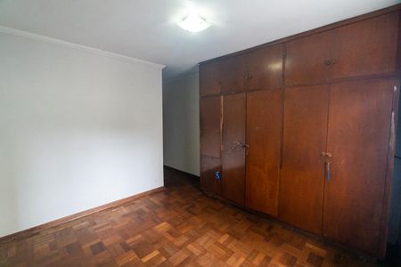 Casa para alugar com 159m², 3 quartos e 2 vagas Casa para alugar com 159m², 3 quartos e 2 vagasSuite