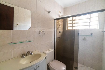Casa para alugar com 159m², 3 quartos e 2 vagas Casa para alugar com 159m², 3 quartos e 2 vagasBanheiro Social