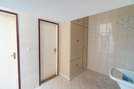 Casa para alugar com 159m², 3 quartos e 2 vagas Casa para alugar com 159m², 3 quartos e 2 vagasÁrea de Serviço