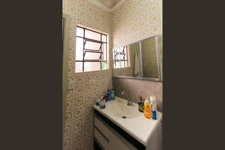 Casa à venda com 155m², 2 quartos e 3 vagasBanheiro