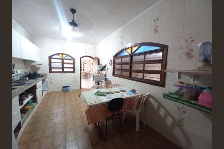 Casa para alugar com 350m², 3 quartos e 3 vagasCozinha