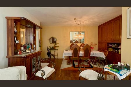 Apartamento à venda com 97m², 2 quartos e 2 vagasSala