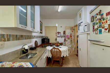 Apartamento à venda com 97m², 2 quartos e 2 vagasCozinha