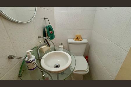 Apartamento à venda com 97m², 2 quartos e 2 vagasLavabo