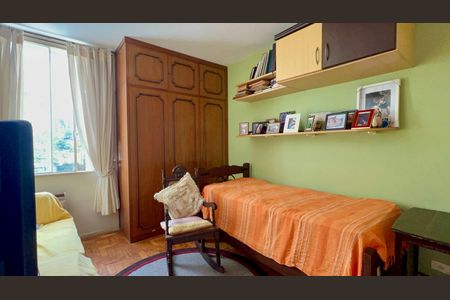 Apartamento à venda com 97m², 2 quartos e 2 vagasQuarto 2