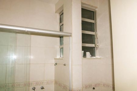 Apartamento para alugar com 59m², 2 quartos e sem vaga Apartamento para alugar com 59m², 2 quartos e sem vagaBanheiro