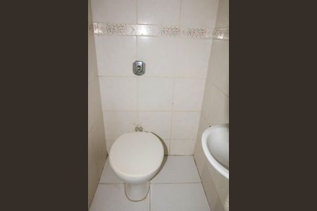 Apartamento para alugar com 59m², 2 quartos e sem vaga Apartamento para alugar com 59m², 2 quartos e sem vagaBanheiro de Serviço