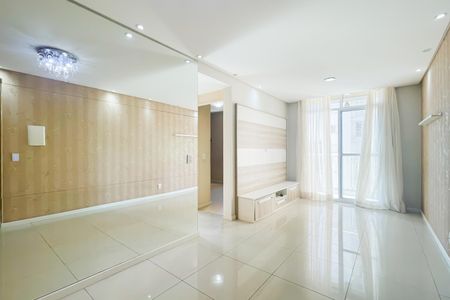 Sala de apartamento para alugar com 2 quartos, 55m² em São Pedro, Osasco