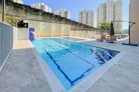 Apartamento para alugar com 55m², 2 quartos e 1 vagaÁrea comum - Piscina