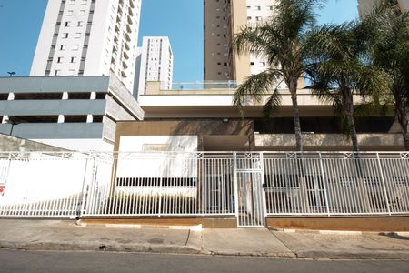 Apartamento para alugar com 55m², 2 quartos e 1 vagaFachada