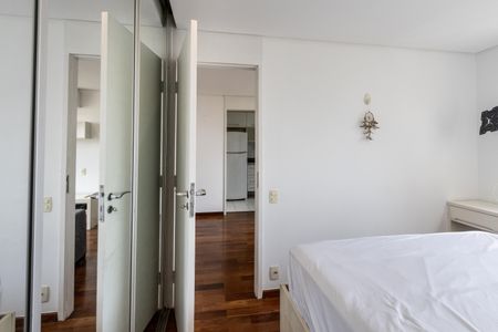 Apartamento à venda com 42m², 1 quarto e 1 vagaQuarto