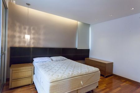 Apartamento à venda com 308m², 5 quartos e 4 vagasSuíte