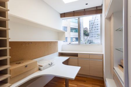 Apartamento à venda com 308m², 5 quartos e 4 vagasQuarto 3