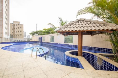 Apartamento à venda com 33m², 2 quartos e 1 vagaÁrea comum - Piscina