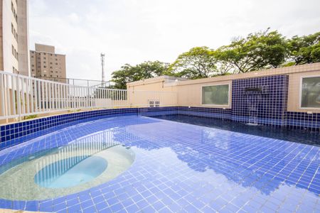 Apartamento à venda com 33m², 2 quartos e 1 vagaÁrea comum - Piscina