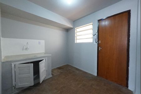 Cozinha de kitnet/studio para alugar com 1 quarto, 40m² em Aclimação, São Paulo