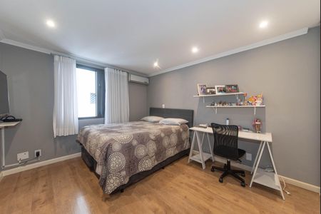 Apartamento à venda com 314m², 5 quartos e 4 vagas Apartamento à venda com 314m², 5 quartos e 4 vagasSuíte 4