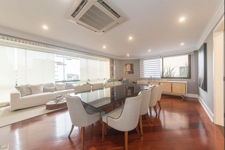 Apartamento à venda com 314m², 5 quartos e 4 vagas Apartamento à venda com 314m², 5 quartos e 4 vagasSala