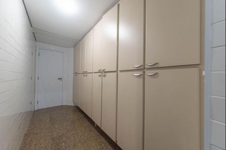 Apartamento à venda com 314m², 5 quartos e 4 vagas Apartamento à venda com 314m², 5 quartos e 4 vagasÁrea de Serviço