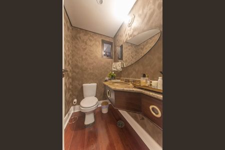 Apartamento à venda com 314m², 5 quartos e 4 vagas Apartamento à venda com 314m², 5 quartos e 4 vagasLavabo