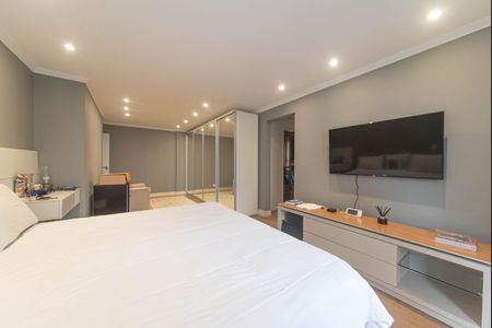 Apartamento à venda com 314m², 5 quartos e 4 vagas Apartamento à venda com 314m², 5 quartos e 4 vagasSuíte 1