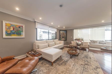 Apartamento à venda com 314m², 5 quartos e 4 vagas Apartamento à venda com 314m², 5 quartos e 4 vagasSala