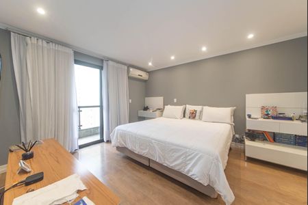 Apartamento à venda com 314m², 5 quartos e 4 vagas Apartamento à venda com 314m², 5 quartos e 4 vagasSuíte 1