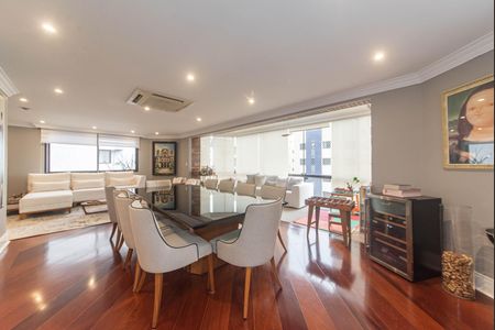 Apartamento à venda com 314m², 5 quartos e 4 vagas Apartamento à venda com 314m², 5 quartos e 4 vagasSala