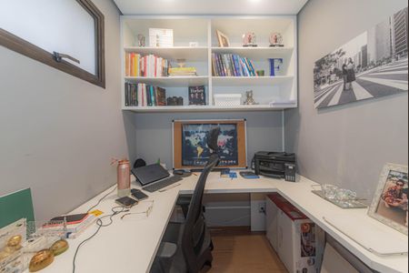 Apartamento à venda com 314m², 5 quartos e 4 vagas Apartamento à venda com 314m², 5 quartos e 4 vagasEscritorio 2