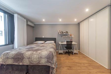 Apartamento à venda com 314m², 5 quartos e 4 vagas Apartamento à venda com 314m², 5 quartos e 4 vagasSuíte 4