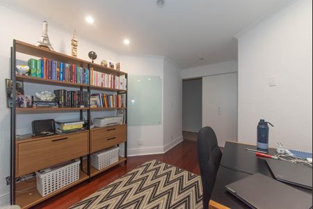 Apartamento à venda com 314m², 5 quartos e 4 vagas Apartamento à venda com 314m², 5 quartos e 4 vagasEscritorio