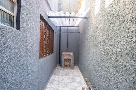 Área de serviço  de casa para alugar com 1 quarto, 50m² em Canhema, Diadema
