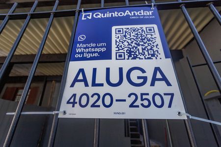 Placa  de casa para alugar com 1 quarto, 50m² em Canhema, Diadema