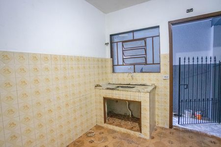 Sala/Cozinha  de casa para alugar com 1 quarto, 50m² em Canhema, Diadema