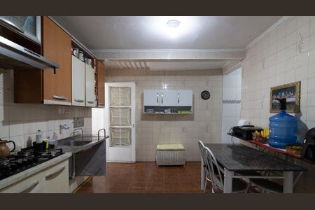 Casa à venda com 90m², 2 quartos e 2 vagasCozinha