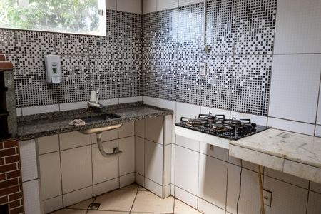 Apartamento para alugar com 45m², 2 quartos e 1 vagaÁrea comum - Churrasqueira