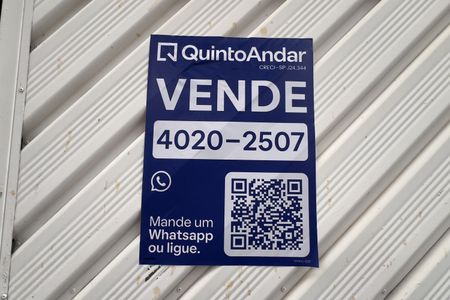 Casa à venda com 100m², 2 quartos e 2 vagasPlaquinha 