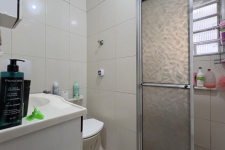 Casa à venda com 100m², 2 quartos e 2 vagasBanheiro 2