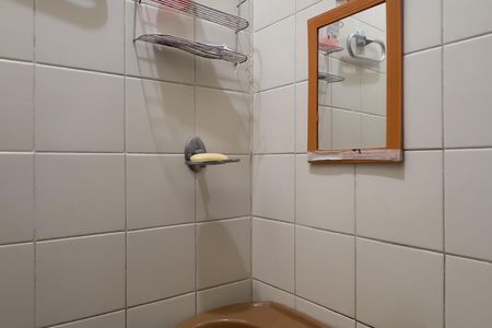 Casa à venda com 100m², 2 quartos e 2 vagasBanheiro 1