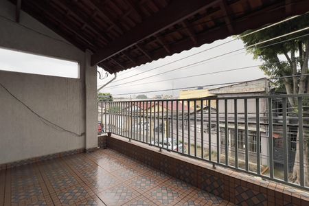 Casa à venda com 100m², 2 quartos e 2 vagasVaranda